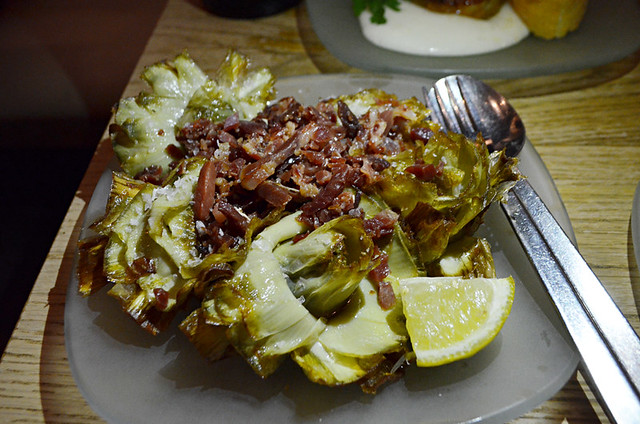 Fried artichoke, Latoral, Plaza Santa Ana, Madrid