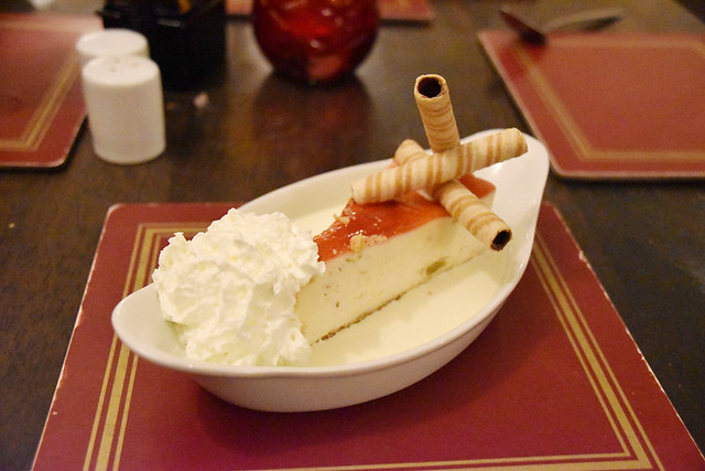 Rhubarb cheesecake, Crianlarich