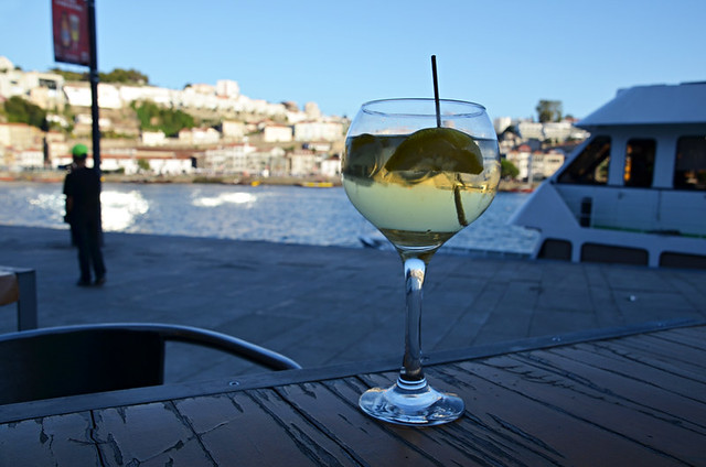 Port-o-Tonic, white port & tonic.