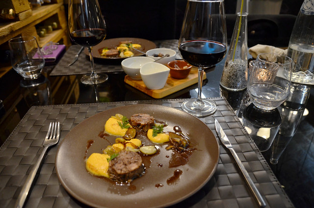 ways to tell if you are a foodie, Fine dining, Evora