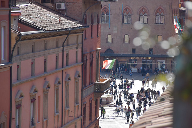 An introduction to Bologna, the food capital of Italy - Piazza Maggiore beckons