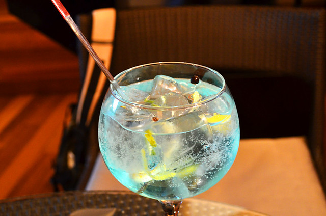 Mare gin and tonic
